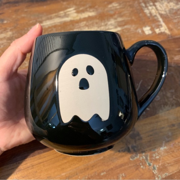 Halloween - Ghost Mug - Picture 3 of 8
